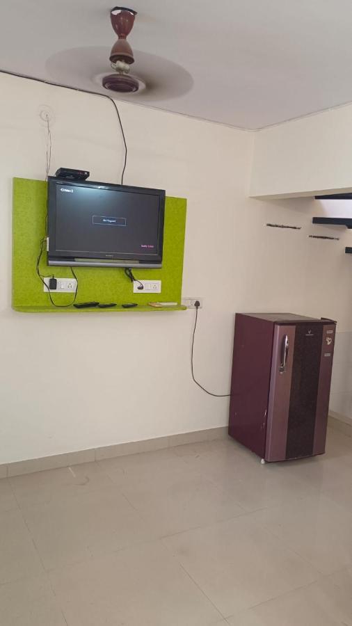 Mannat Villa 2Bhk Daman Buitenkant foto